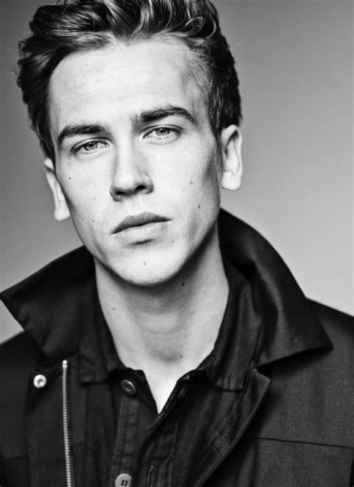 Jackson Bews Height, Weight, Net Worth, Age, Wiki, Who, Instagram, Biography