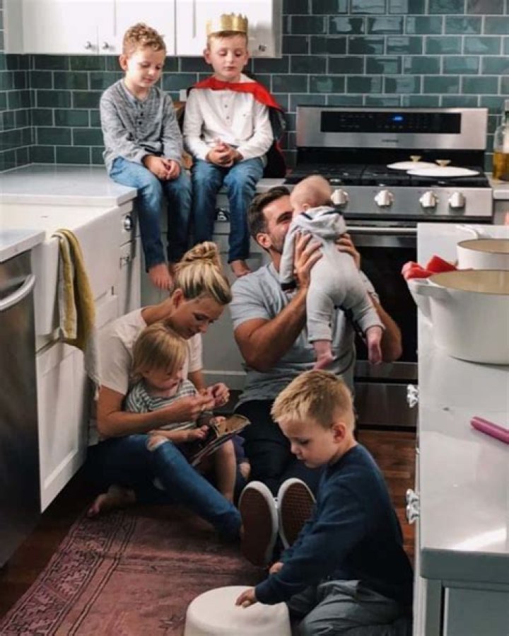 Joe Flacco is Married to Wife: Dana Grady. 5 Kids.